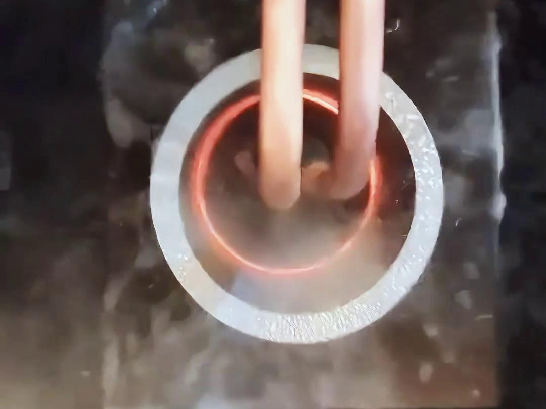 海拓高頻淬火機(jī)：汽配配件內(nèi)孔熱處理的自動(dòng)化解決方案(圖2)