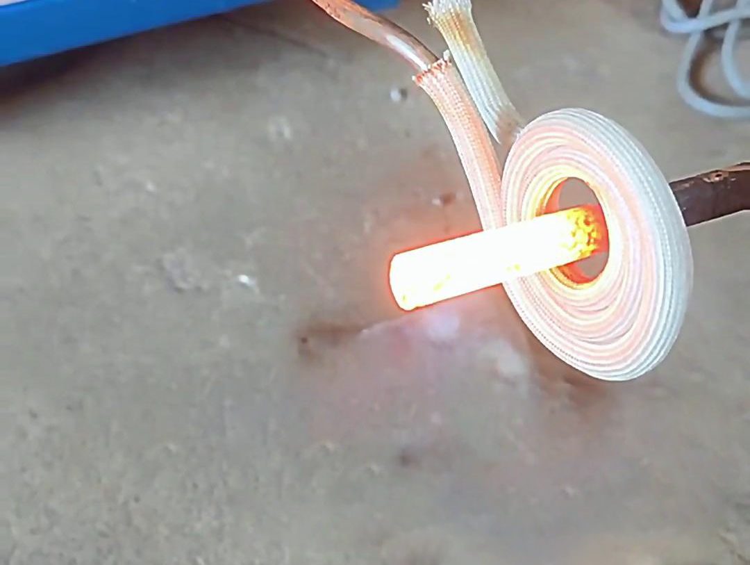 海拓 220V 高頻加熱機，解決金屬熱加工環(huán)節(jié)面臨諸多困擾