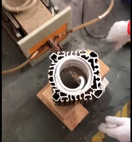 高頻感應加熱設(shè)備