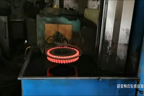 數(shù)控淬火機床，高頻齒輪淬火設(shè)備