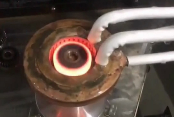  立式高頻淬火機床 ，自動化齒輪淬火設(shè)備